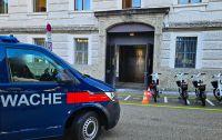 Bild öffnen Bild öffnen